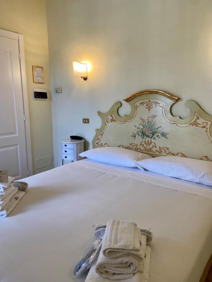 Sourire Hotel Róma Kültér fotó