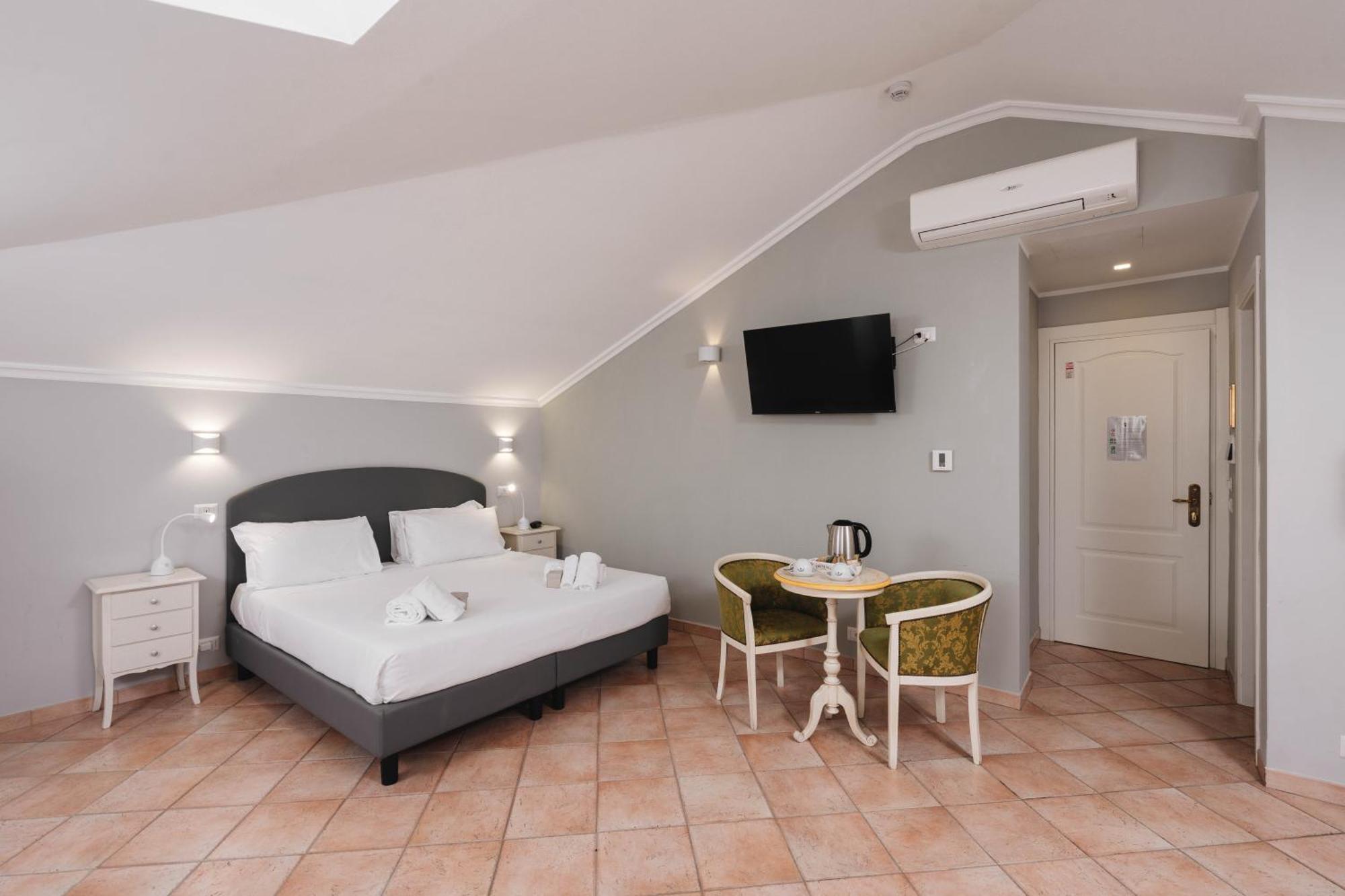 Sourire Hotel Róma Kültér fotó