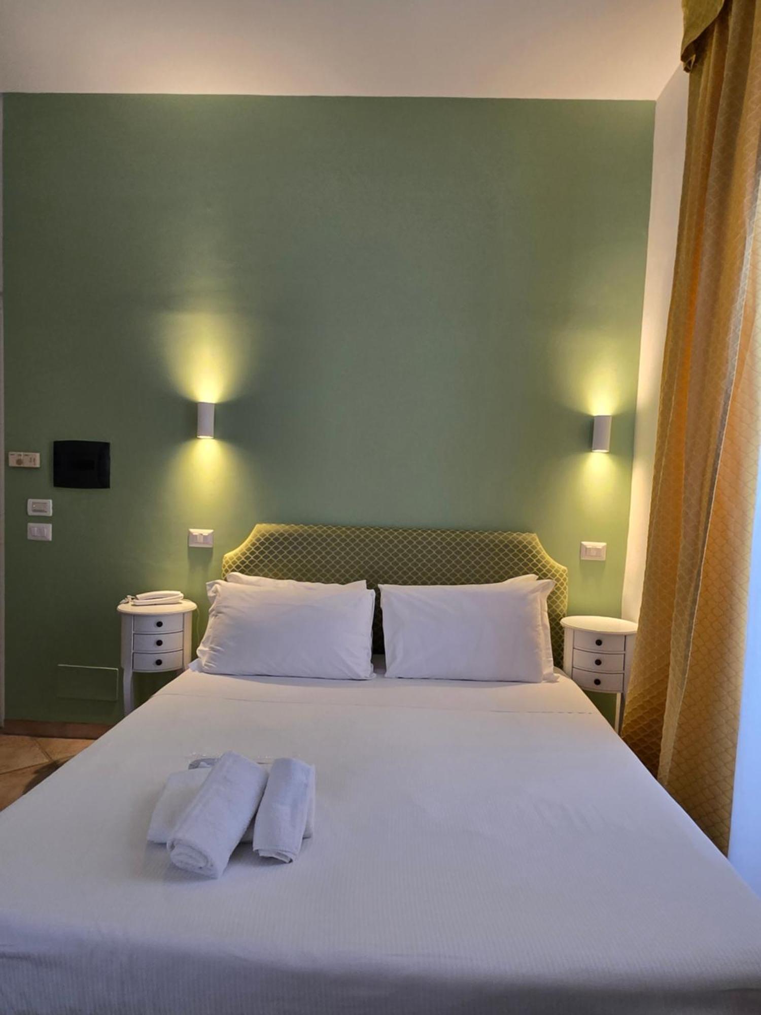 Sourire Hotel Róma Kültér fotó